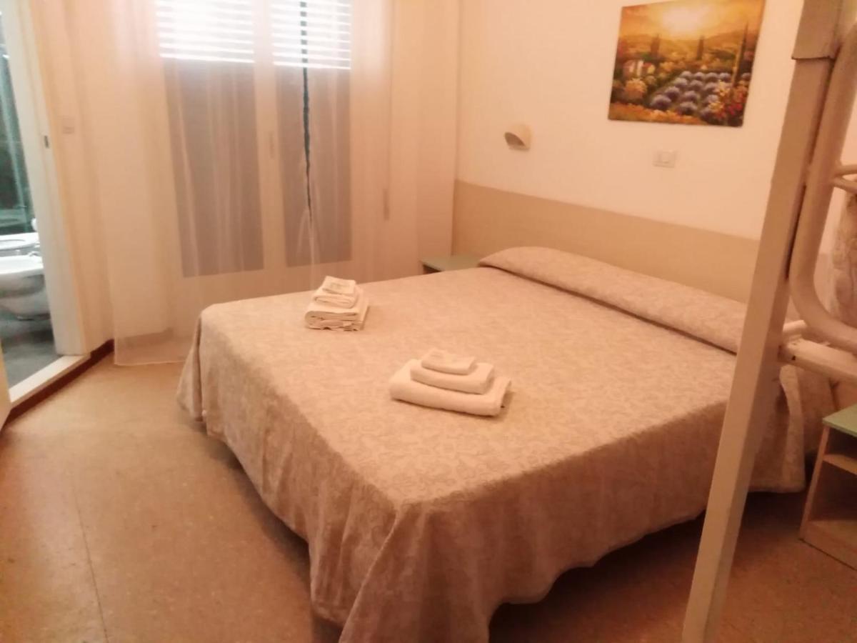 Hotel Jupiter Cattolica Kültér fotó