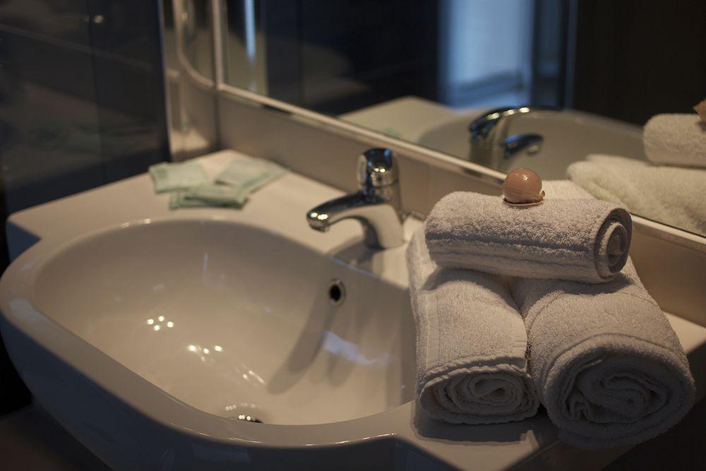 Hotel Jupiter Cattolica Kültér fotó